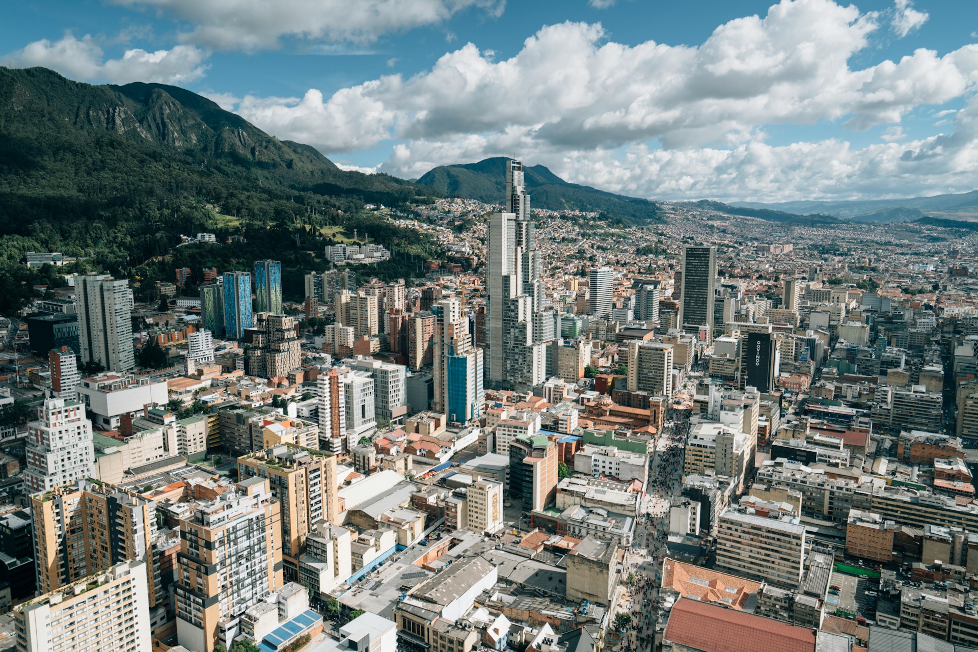Top 5 Neighborhoods in Medellín for Investment in 2025